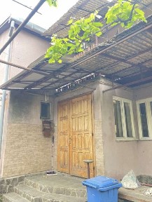 Будинок 5 к в Ужгороді.