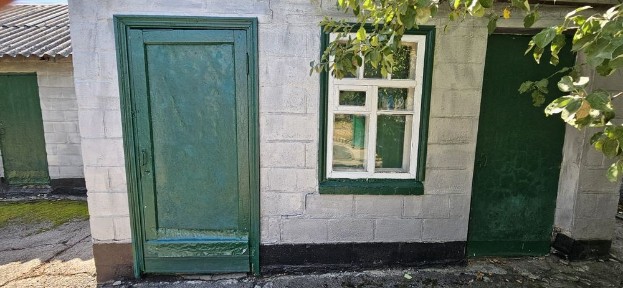 Продам будинок на водобуді біля 7 школи алрес вулиця зелена 45