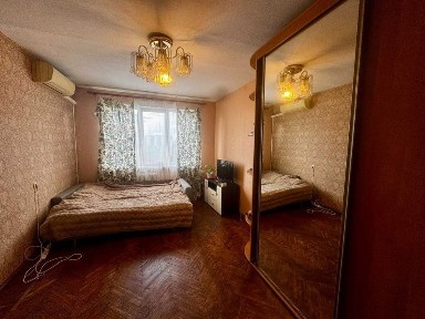 Продам уютную 2-комнатную квартиру, метро Гагарина, ул. Чугуевская, 27