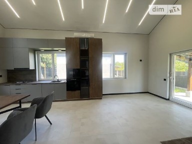 Продаж 1 поверхового будинку з ділянкою на 2.5 сотки, 110 кв. м, 3 кімнати, на вул. Садова • ID 34580420
