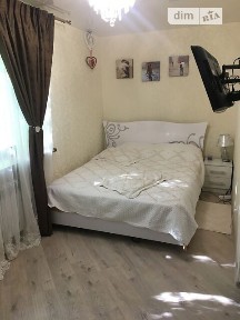 Здам подобово 2к квартиру на вул. Олексія Вадатурського 18, кв. 341 • ID 33218760