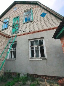 Продам будинок у селищі Коротич.