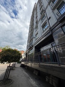 Оренда фасадного приміщення в новобудові вул. Кубанська ЖК Зелена тераса