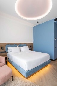 Довгострокова оренда апартаментів в 5*готелі SPATIUM Medical & Wellness Hotel біля моря