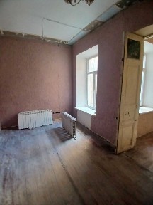 Двухкомнатная квартира в центре.