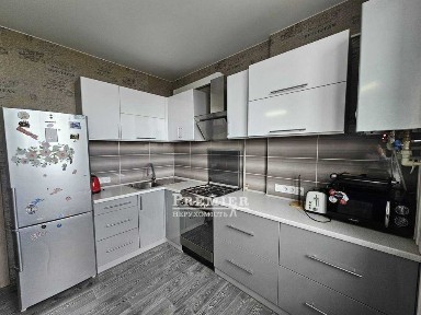 Продаж 2 кімн. 2рівнева квартира у Маріїнському