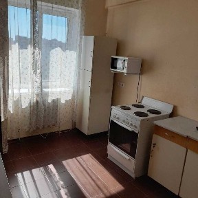 Київська обл., Броварський район, м. Бровари, Грушевського вул., 7