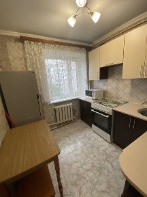 Под сертификат подходит ПЛОЩАДЬ Кирпич ЦЕНТР Продам 2 ком квартиру