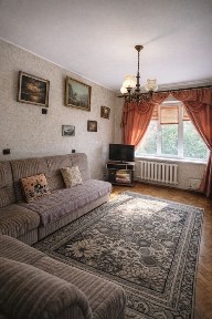 Продаж 4к вул. Героїв Крут, буд. 50