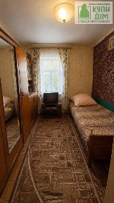 Продається частина будинку на Озерній балці з окремим двором та заїздом!