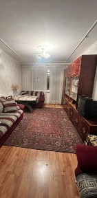 Оренда 2к кв на вул. Р. Атаманюка
