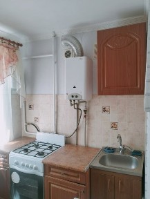 2кімн, ЦЕНТР, Воскресенська, газ колонка - гаряча вода, укомплектована
