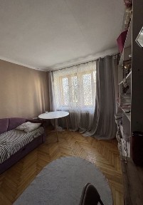 •Продається 3-чешка, Героїв Майдану