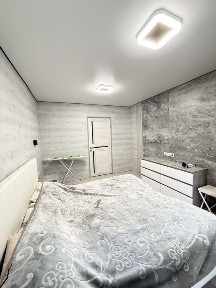 Продаж 3к. квартири на Перемозі-6, з ремонтом