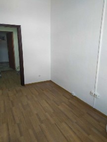 без %. Оренда офісу 36,1 м2, від власника 4 поверх БЦ Веста В. Хвойки, 21 метро Почайна