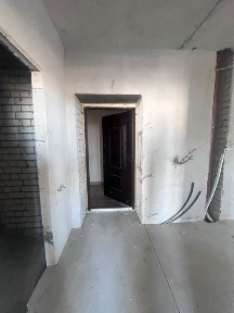 Продам 2х кім квартиру з терасою.