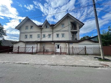Київська область, Вишневе