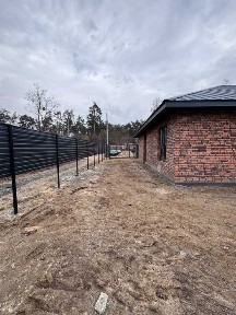 Дуплекс. Будинок. Таунхаус побудований з документами.