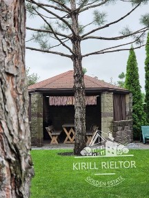 Продается дом с бассейном и сауной в городке 