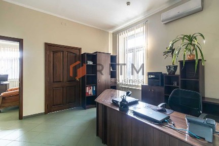 Офіс-фортеця в центрі: 105 м², меблі, та 15 годин повної автономності!