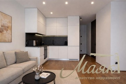 Продаж видової стильної 2-кімнатної квартири з ремонтом 46 м² у ЖК Французький квартал 2, Печерський район, Центр, Київ.