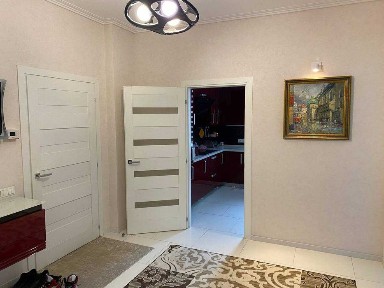 Продаж 3 к. к. в цетрі міста 192 м. кв. Без комісії.