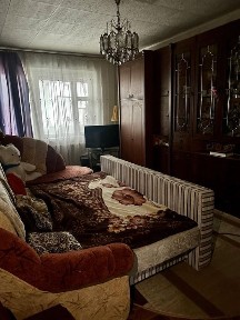 Продам 2-кімнатну квартиру на вул. Театральній (Васляєва).
