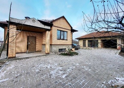 Продаж чарівного будинку в Луці-Мелешківській