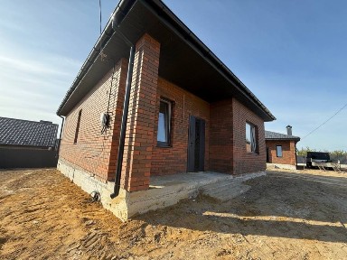 Продам 1 поверховий будинок з ділянкою