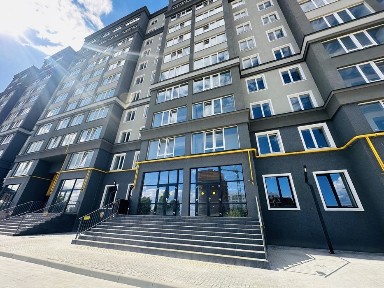 БЕЗ КОМІСІЇ, готове фасадне приміщення, в заселеному будинку