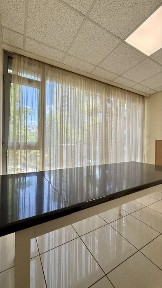 Продаж квартири 85 м² Київ, вул. Німецька 3 метро Палац Україна 1 поверх 4 кабінети Ремонт Центр Під офіс, салон, студію