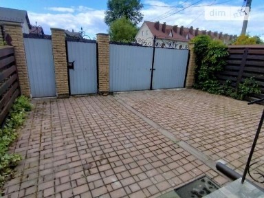 Продаж 3 поверхового таунхауса з ділянкою на 2 сотки, 217.9 кв. м, 4 кімнати, на вул. Ярова • ID 34591803