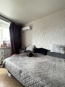 Продам 1к квартиру Индустриальный район, Роганский Жилмассив