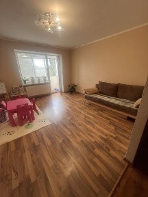 Продається простора 3-кімнатна квартира по вул. Кропивницького