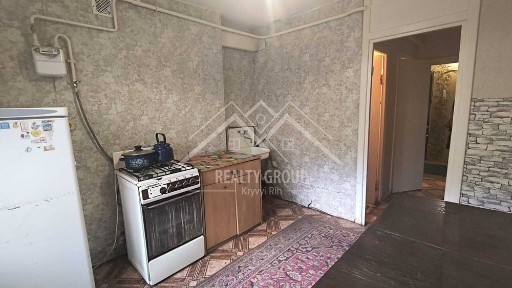 Продаж 2к квартири на 5 Зарічному