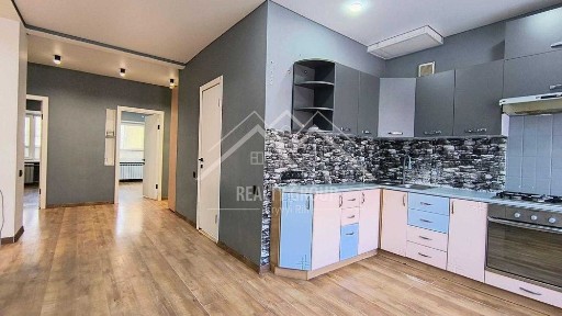 Продам 4к кв на Соцмісті з ремонтом