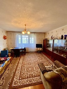 Продам 3- и кімнатну квартиру на пл. Толстого