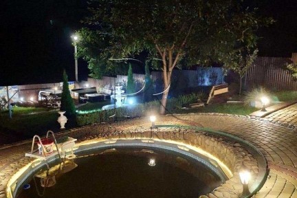 Довгострокова оренда будинку, від власника на Громадська організація 