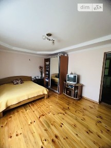 Продаж 1 поверхового будинку з опаленням і ділянкою на 12 соток, 98 кв. м, 2 кімнати, на вул. Тернопільська • ID 34593452