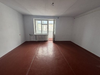 Продаю велику однокімнатну квартиру.