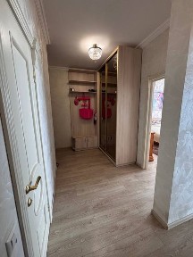 Продам свою двухкомнатную в 20Жемчужине