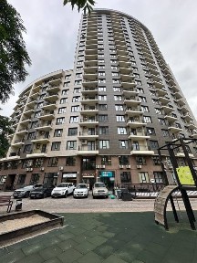 Оренда кабінету косметолога Печерськ