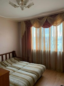 Сдам 2 кв метро Спортивная, Защитн. Украины, Конный Рынок 12000 гр.