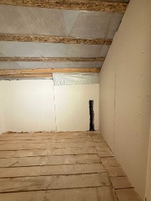 Продаж 3-кімнатна 2-рівнева квартира з газом в Амстердамі, Білогородка, 15 хв до Києва, балкон, дешеве оформлення