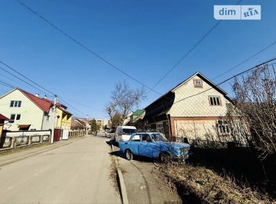 Житловий будинок в центрі м. Рахів, продаж дому, дім