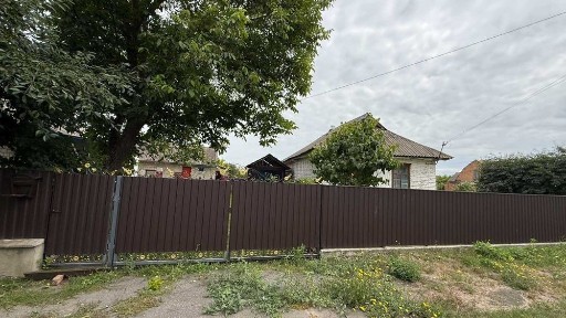 Продаж будинку з ділянкою на 25 соток, с. Щаслива, Липовецький р-н.