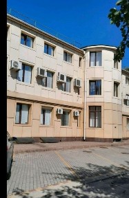 Аренда офиса в центре города. Первый этаж.
