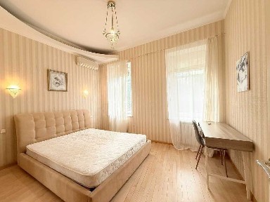 Киев, Большая Васильковская ул., 48