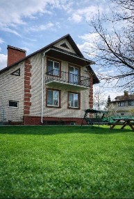 Продаж атмосферного заміського будинку в котеджному містечку «Зелений Гай» с. Мала Олександрівка, вул. Патона, 73