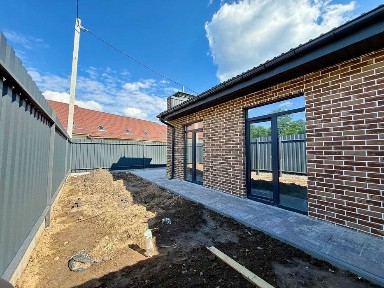 Таунхаус з газовим опаленням, ділянка 1.5 сотки.